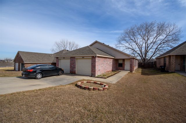 3151 & 3153 Karen Street, Fort Worth, TX 76116
