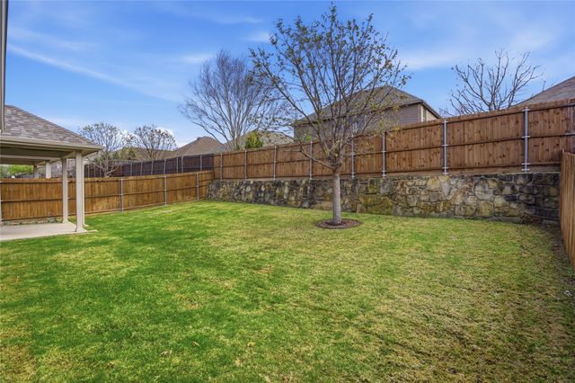 613 Sundrop Drive, Little Elm, TX 75068