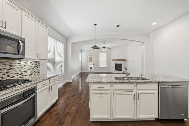 613 Sundrop Drive, Little Elm, TX 75068