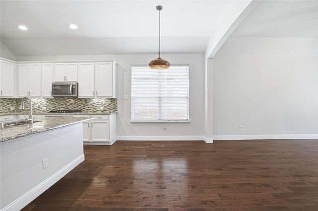 613 Sundrop Drive, Little Elm, TX 75068