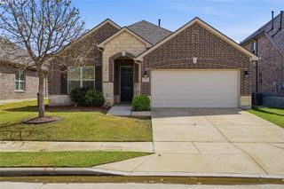 613 Sundrop Drive, Little Elm, TX 75068