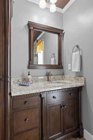 9853 Hixson Pike, Soddy Daisy, TN 37379