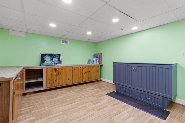 9853 Hixson Pike, Soddy Daisy, TN 37379