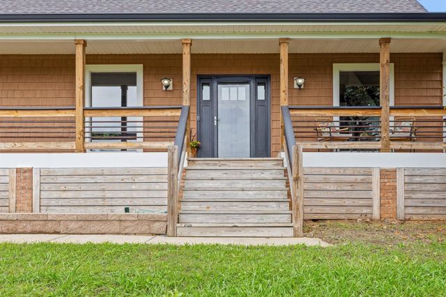 9853 Hixson Pike, Soddy Daisy, TN 37379