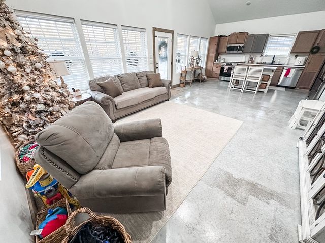 541 Malvern Loop, Slocomb, AL 36375