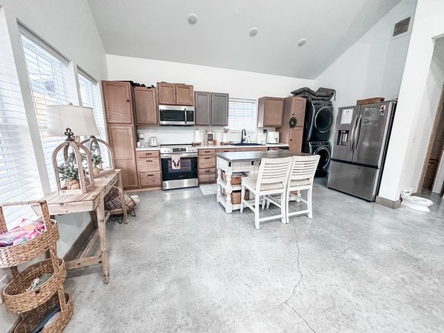 541 Malvern Loop, Slocomb, AL 36375