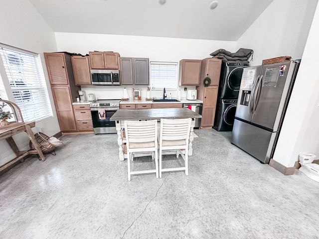 541 Malvern Loop, Slocomb, AL 36375