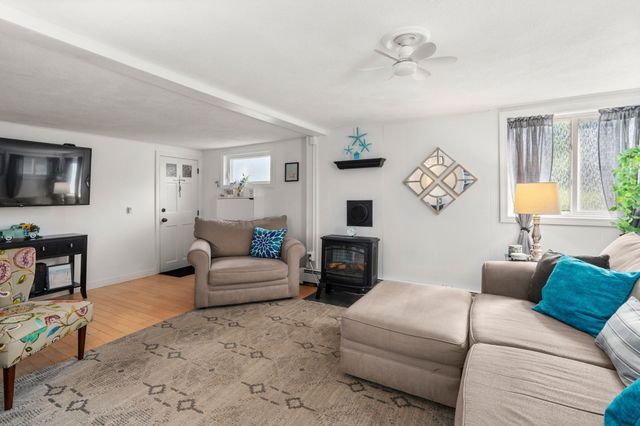 26 Wallis Street 1, Beverly, MA 01915
