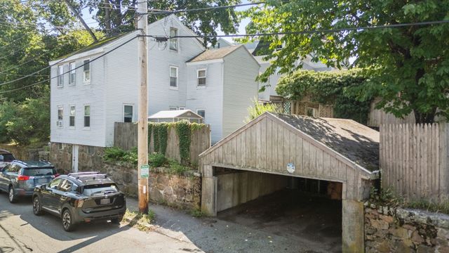 26 Wallis Street 1, Beverly, MA 01915