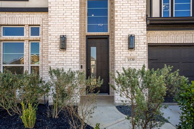 31539 Beacon Cove Trail, Fulshear, TX 77441