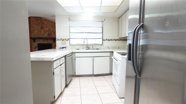 7818 CAPWOOD AVENUE, Temple Terrace, FL 33637