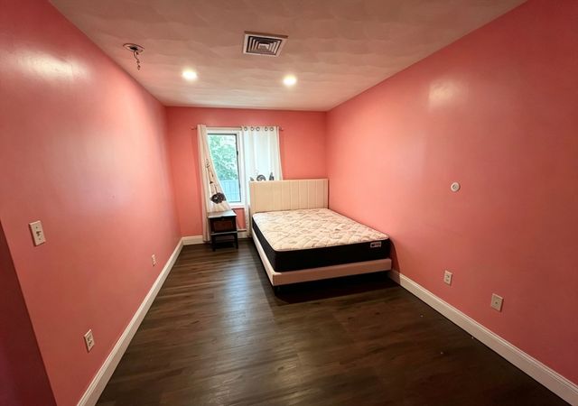 52 Clarendon St, Malden, MA 02148
