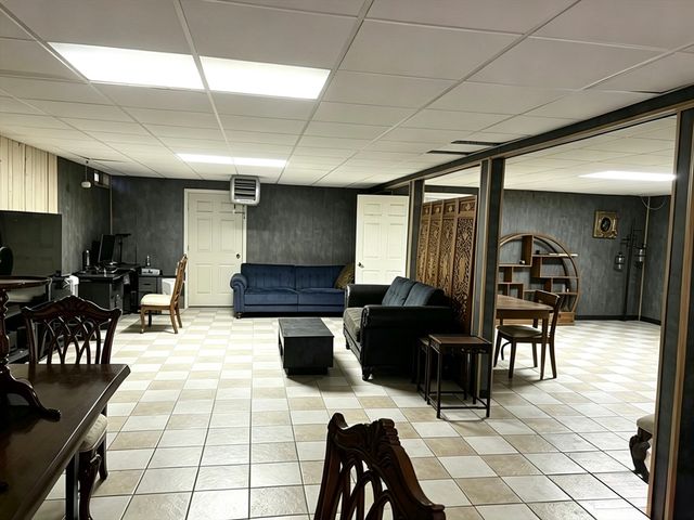 52 Clarendon St, Malden, MA 02148