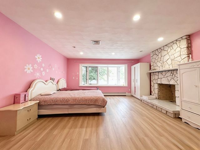 52 Clarendon St, Malden, MA 02148