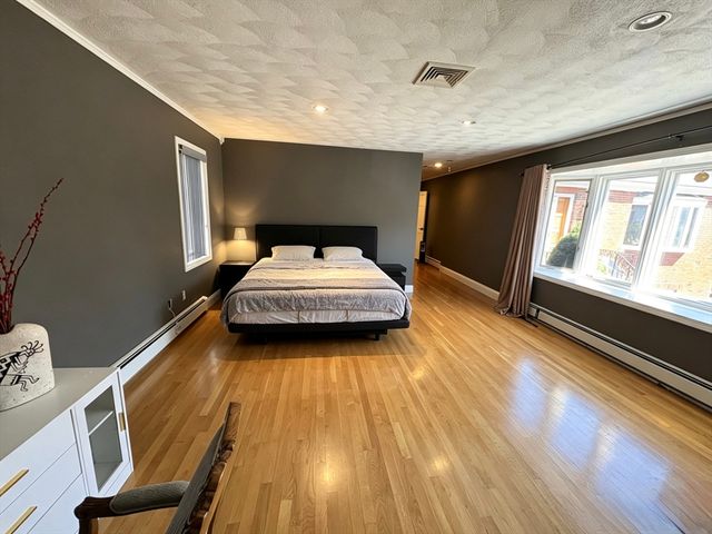 52 Clarendon St, Malden, MA 02148