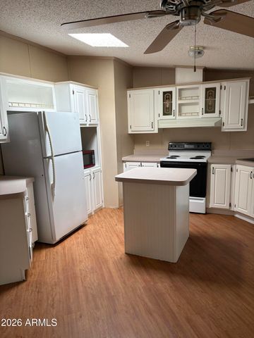 2400 E BASELINE Avenue 22, Apache Junction, AZ 85119