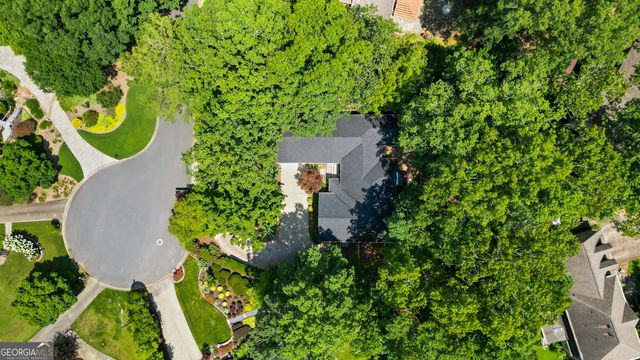 1595 Sandpoint Drive NE, Roswell, GA 30075