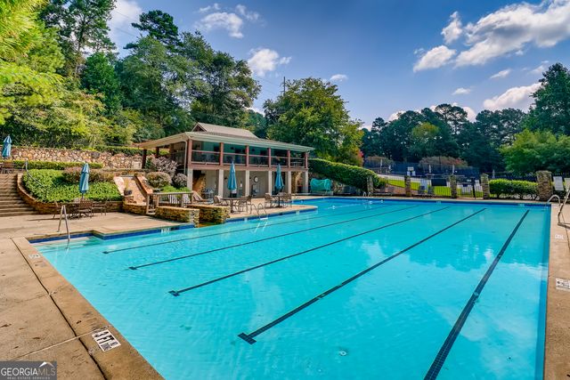 1595 Sandpoint Drive NE, Roswell, GA 30075