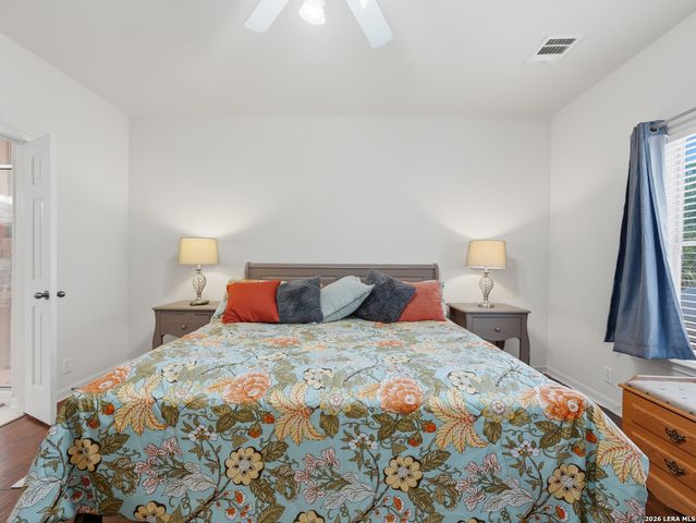 127 MIRROR LK, San Antonio, TX 78260