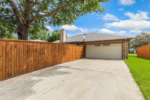 3705 Remington Drive, Rowlett, TX 75088