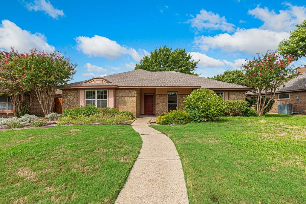 3705 Remington Drive, Rowlett, TX 75088