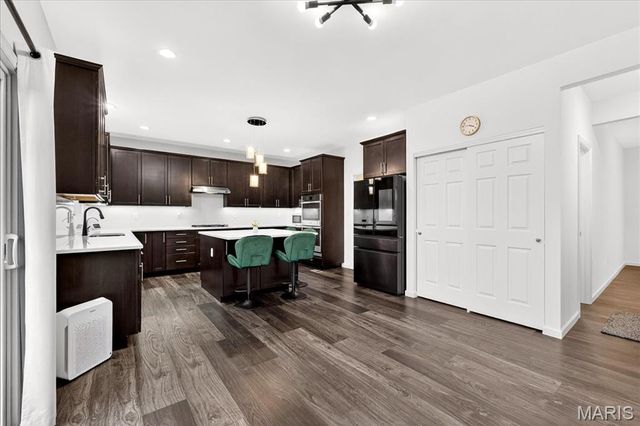 214 Liberty Valley Drive, Foristell, MO 63348