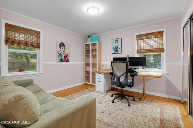 10 Tilton Road, Middletown, NJ 07748