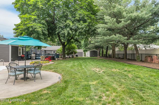 10 Tilton Road, Middletown, NJ 07748