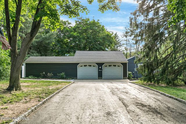 10 Tilton Road, Middletown, NJ 07748