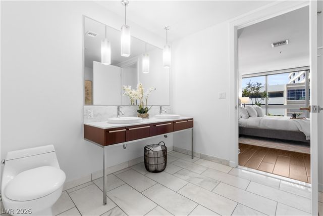 4471 Dean Martin Drive 305, Las Vegas, NV 89103