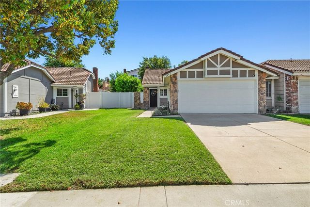 8492 E Saratoga Street, Anaheim Hills, CA 92808