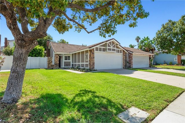 8492 E Saratoga Street, Anaheim Hills, CA 92808