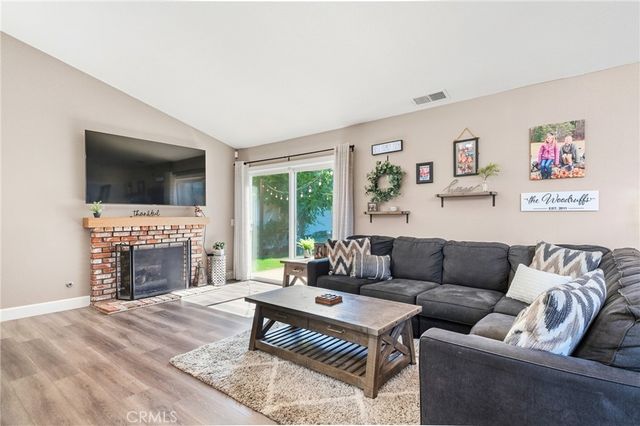 8492 E Saratoga Street, Anaheim Hills, CA 92808