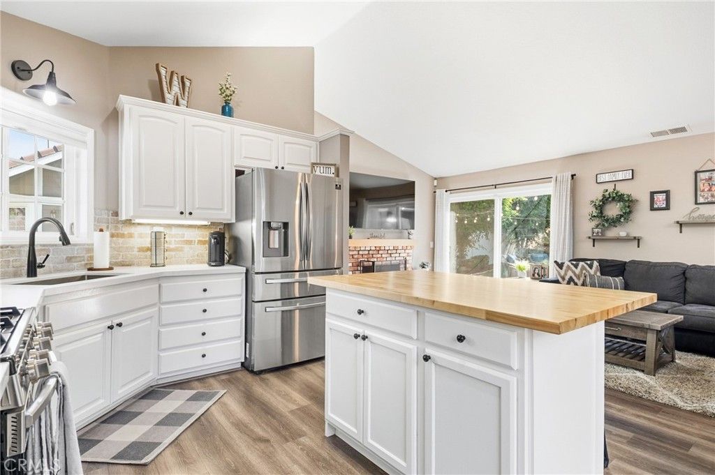 8492 E Saratoga Street, Anaheim Hills, CA 92808