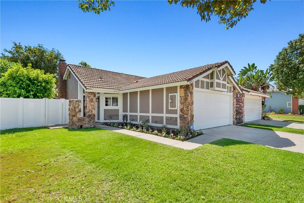 8492 E Saratoga Street, Anaheim Hills, CA 92808 — photo 4
