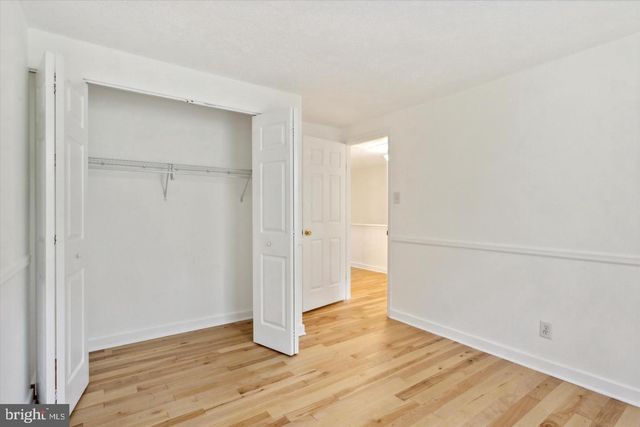34 DORCHESTER CIR, Marlton, NJ 08053