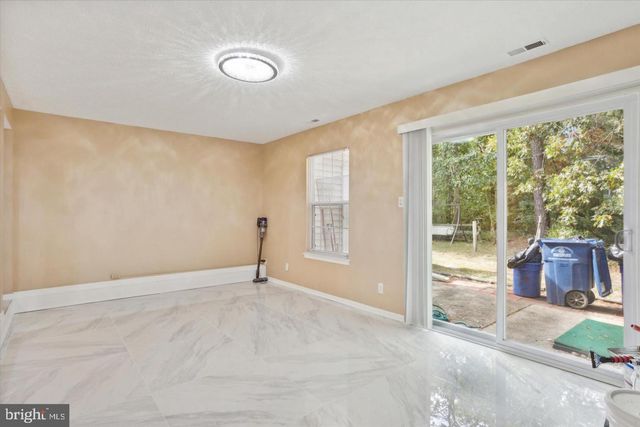 34 DORCHESTER CIR, Marlton, NJ 08053