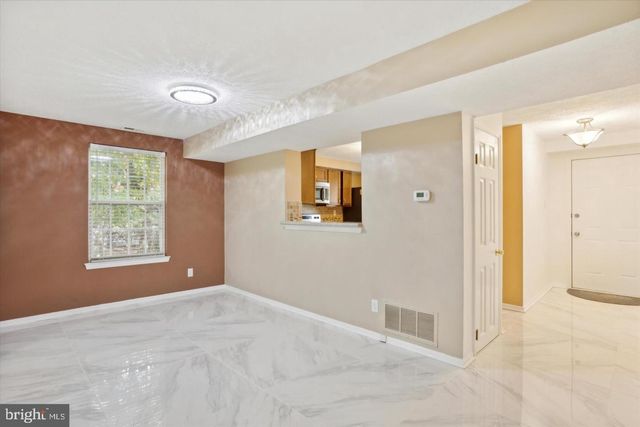 34 DORCHESTER CIR, Marlton, NJ 08053