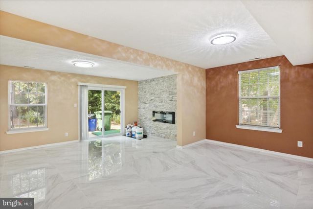 34 DORCHESTER CIR, Marlton, NJ 08053