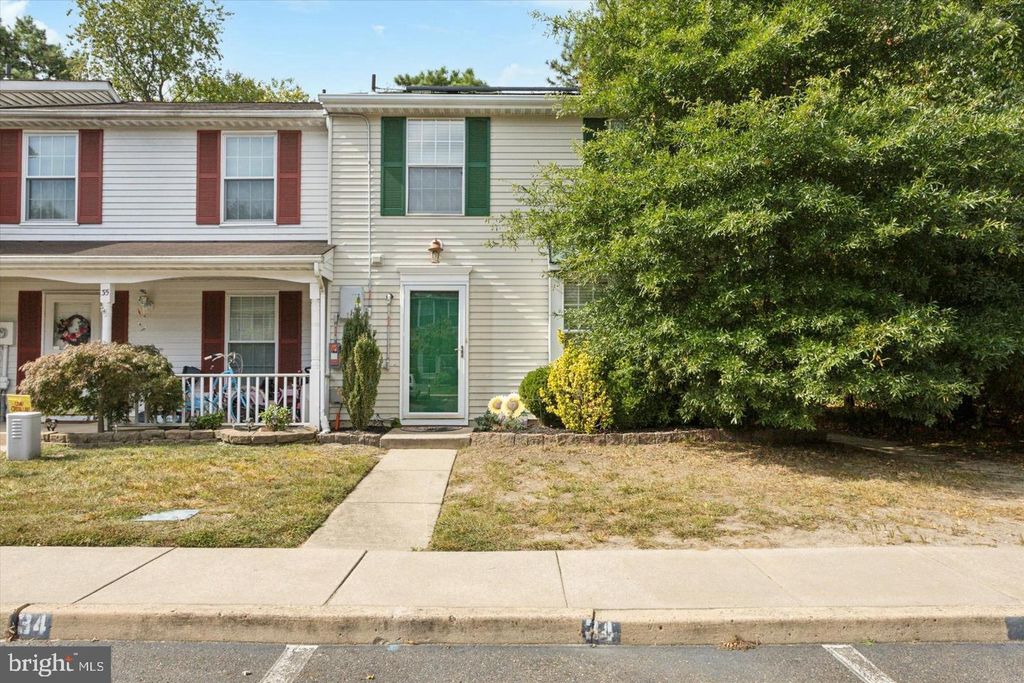 34 DORCHESTER CIR, Marlton, NJ 08053