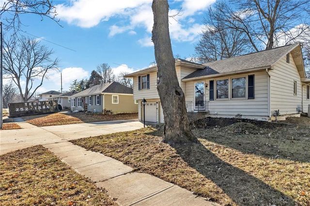 3412 S Emery Street, Independence, MO 64055