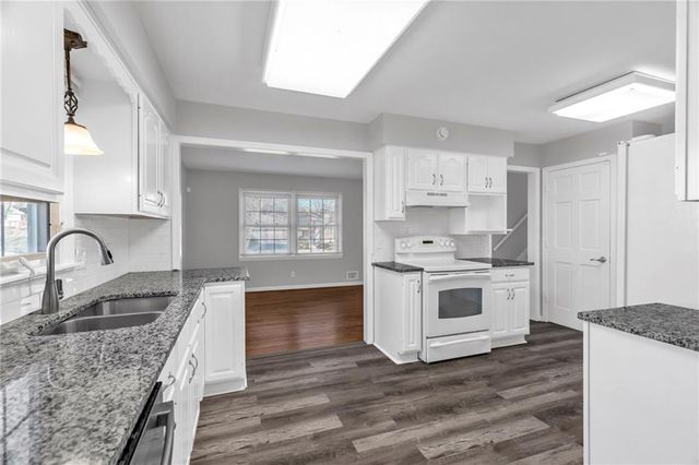 3412 S Emery Street, Independence, MO 64055