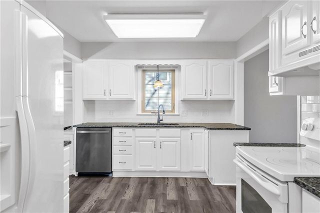 3412 S Emery Street, Independence, MO 64055