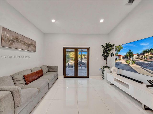 19901 NW 77th Ct 0, Hialeah, FL 33015