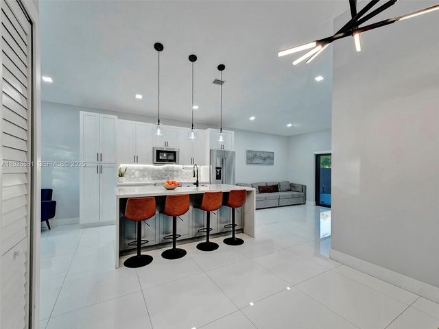 19901 NW 77th Ct 0, Hialeah, FL 33015