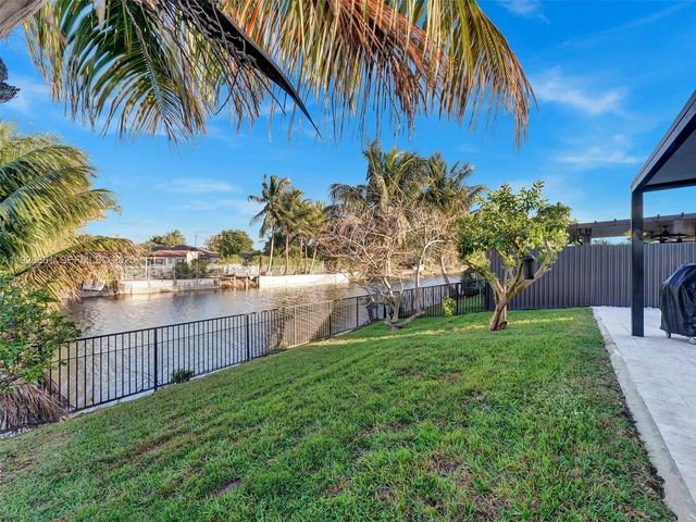 19901 NW 77th Ct 0, Hialeah, FL 33015