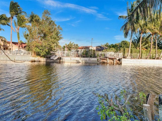 19901 NW 77th Ct 0, Hialeah, FL 33015