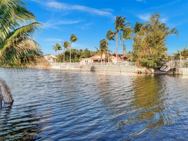 19901 NW 77th Ct 0, Hialeah, FL 33015