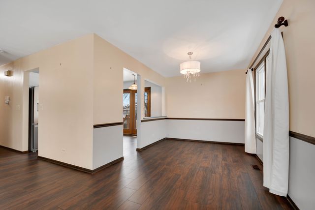 534 Cottonwood Circle, Bolingbrook, IL 60440