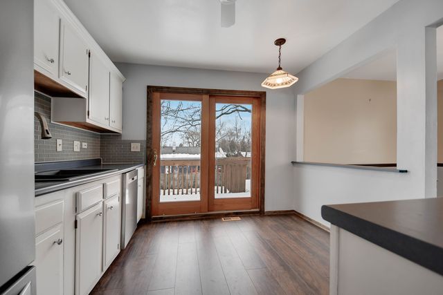 534 Cottonwood Circle, Bolingbrook, IL 60440